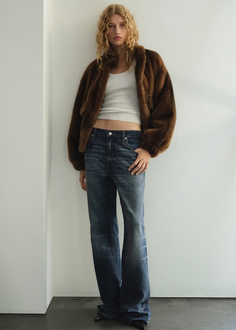 Женские синие джинсы Mango артикул 17037812 DO 1 season Фото ракурс 1 - Женские синие джинсы Mango артикул 17037812 DO 1 season