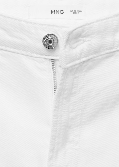 Женские белые шорты Mango артикул 17061180 01 1 season Фото ракурс 5 - Женские белые шорты Mango артикул 17061180 01 1 season