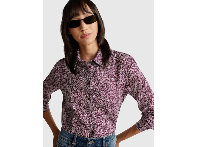 Женская фиолетовая рубашка Benetton артикул 5Q6SDQ0AY 66K 25A Фото ракурс 1 - Женская фиолетовая рубашка Benetton артикул 5Q6SDQ0AY 66K 25A