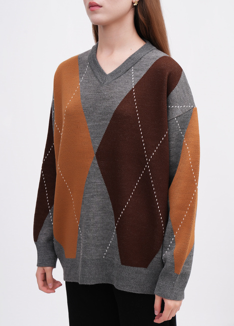 Женский серый свитер EQUILIBRI артикул W344 004 000 Grey FW2025 Фото ракурс 3 - Женский серый свитер EQUILIBRI артикул W344 004 000 Grey FW2025