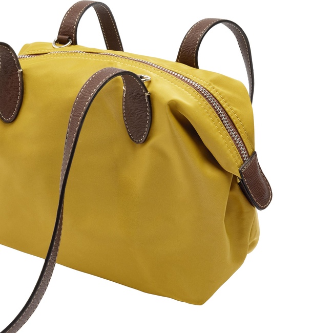 Жіноча жовта сумка Parfois артикул 240747 _MD FW2025 Фото ракурс 2 - Жіноча жовта сумка Parfois артикул 240747 _MD FW2025