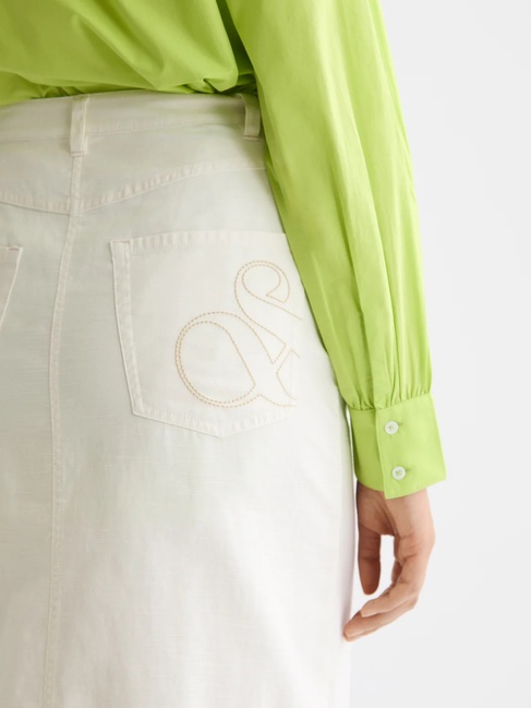 Фото ракурс 4 - Женская бежевая юбка SCOTCH & SODA артикул UFS00831M U137 SS2026