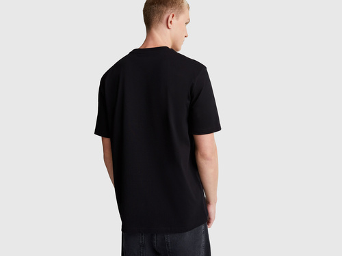 Фото ракурс 2 - Чоловіча чорна футболка Benetton артикул 3MI5U10AT 908 25A