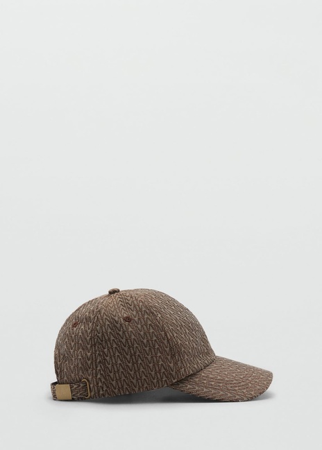 Женская бежевая кепка Mango артикул 87044408 08 8 season Фото ракурс 2 - Женская бежевая кепка Mango артикул 87044408 08 8 season