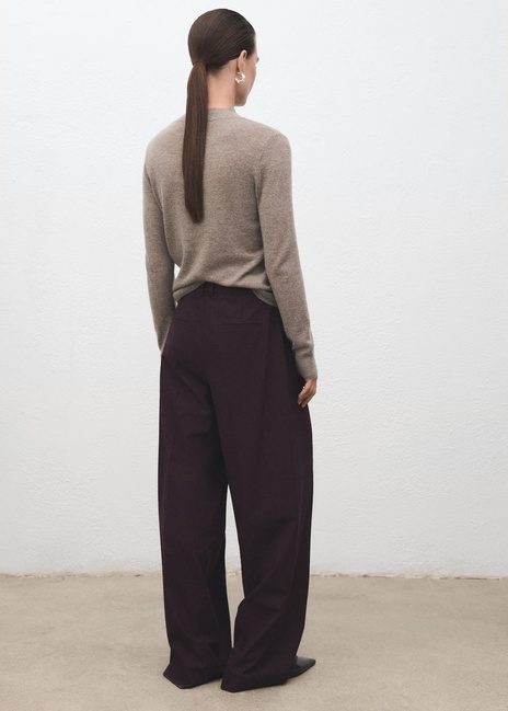 Женский бежевый джемпер Mango артикул 17007810 06 1 season Фото ракурс 2 - Женский бежевый джемпер Mango артикул 17007810 06 1 season