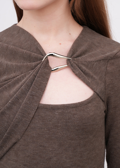 Жіночий коричневий лонгслів EQUILIBRI артикул BW415001 000 Mocco FW2025 Фото ракурс 6 - Жіночий коричневий лонгслів EQUILIBRI артикул BW415001 000 Mocco FW2025