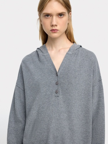 Фото ракурс 1 - Жіночий сірий светр Parfois артикул 238088 _GY FW2025