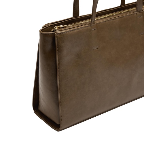 Фото ракурс 2 - Женская коричневая сумка Parfois артикул 239927 _CA FW2025