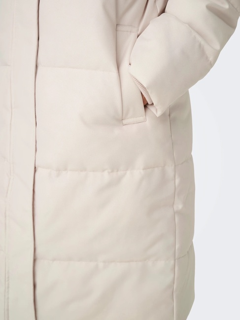 Фото ракурс 7 - Жіноче бежевe пальто Only артикул 15318853 moonbeam FW2025