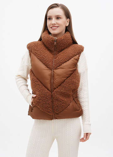 Фото ракурс 1 - Жіночий коричневий жилет EQUILIBRI артикул 1000300 Brown FW2024