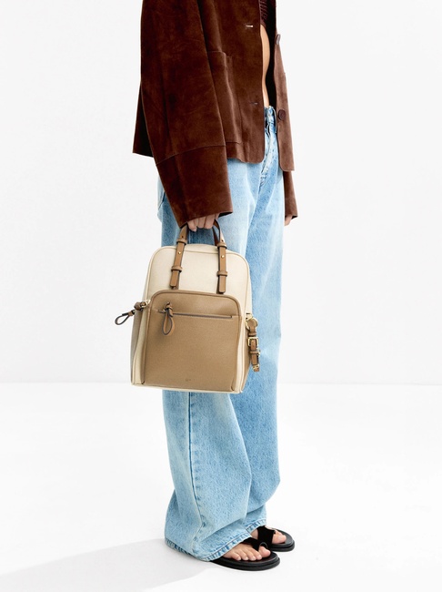 Фото ракурс 5 - Жіночий молочний рюкзак Parfois артикул 231980 _EC SS2025