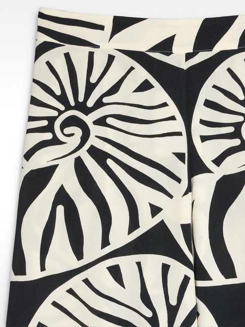 Жіночі біло-чорні штани Parfois артикул 236659 _DM FW2025 Фото ракурс 5 - Жіночі біло-чорні штани Parfois артикул 236659 _DM FW2025