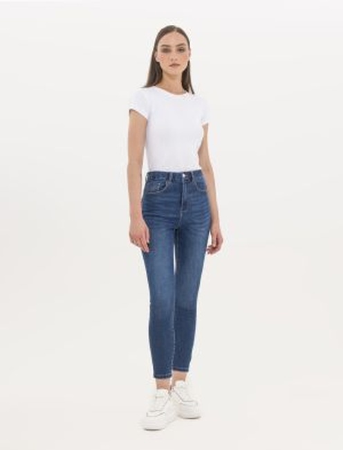 Фото ракурс 4 - Женские синие джинсы Piazza Italia артикул 06770 Dark denim SS2024