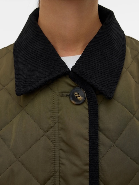 Фото ракурс 5 - Женское зеленое пальто Vero Moda артикул 10332383 GRAPE LEAF FW2025