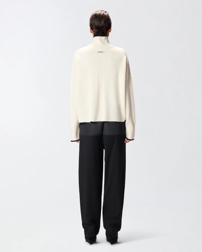 Фото ракурс 2 - Женский молочный джемпер Pinko артикул 105446-A2Q9 Z13 FW2025