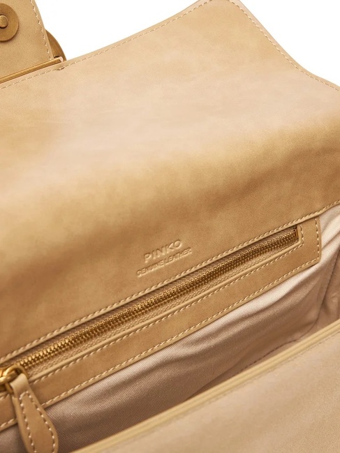 Женская молочная сумка Pinko артикул 104524-A2CC C50Q FW2025 Фото ракурс 5 - Женская молочная сумка Pinko артикул 104524-A2CC C50Q FW2025