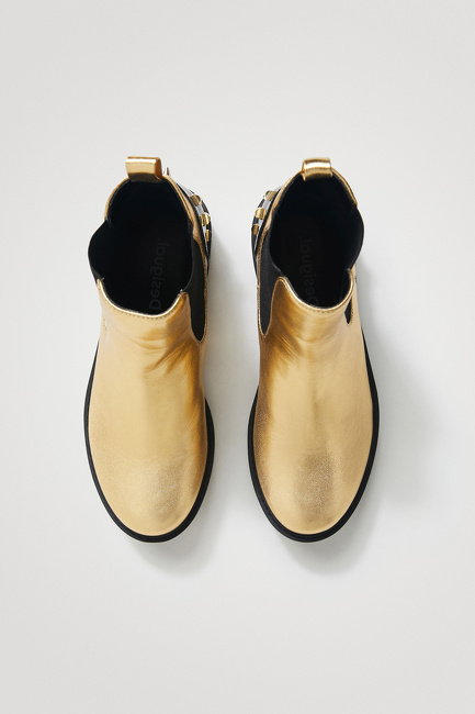 Фото ракурс 3 - Жіночі хакі ботильйони Desigual артикул 21WSAP05 8033 FW2021