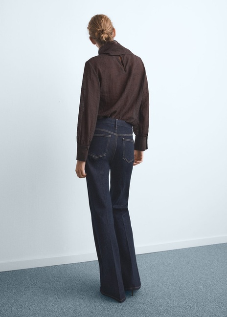 Женские синие джинсы Mango артикул 17015805 TS 1 season Фото ракурс 2 - Женские синие джинсы Mango артикул 17015805 TS 1 season