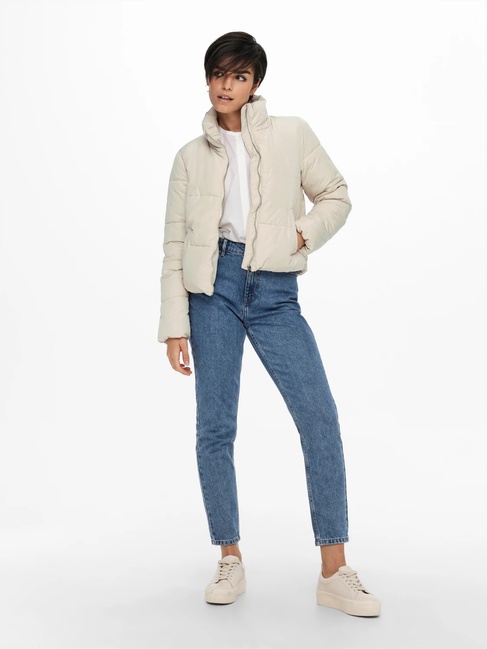 Жіноча бежева куртка Only артикул 15213591 moonbeam FW2025 Фото ракурс 5 - Жіноча бежева куртка Only артикул 15213591 moonbeam FW2025