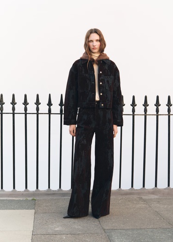 Фото ракурс 1 - Жіночі коричневі джинси Mango артикул 17027774 32 1 season