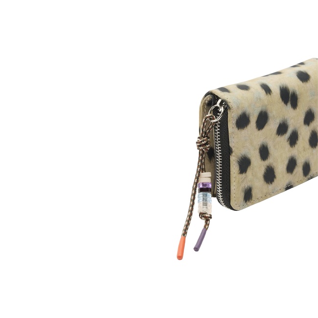 Жіночий коричневий гаманець Parfois артикул 239394 _CA FW2025 Фото ракурс 3 - Жіночий коричневий гаманець Parfois артикул 239394 _CA FW2025