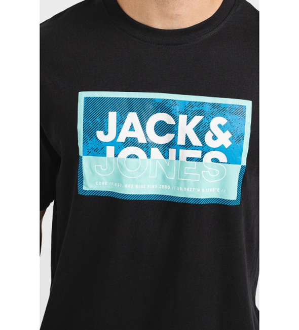 Фото ракурс 3 - Мужская чёрная футболка Jack & Jones  артикул 12259908 Black FW2024