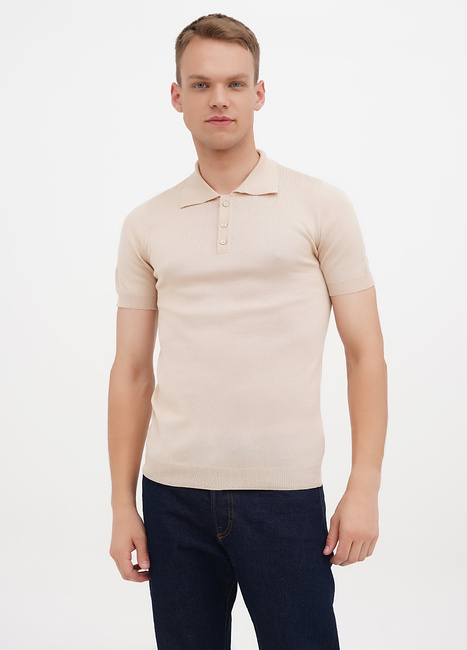 Фото ракурс 1 - Мужская бежевая футболка поло EQUILIBRI артикул M PC Knit Polo Beige SS2024