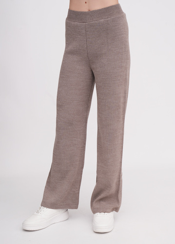 Фото ракурс 1 - Жіночі коричневі штани EQUILIBRI артикул W391 051 200 Mocco FW2025