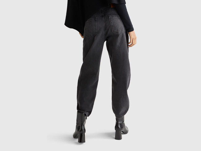 Фото ракурс 2 - Жіночі чорні джинси Benetton артикул 4SHBDE00I 800 25A