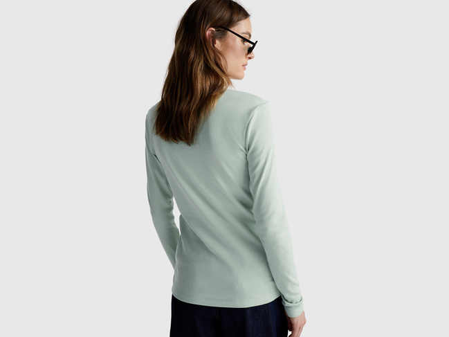 Женский зеленый лонгслив Benetton артикул 3GA2E16F9 22U 25A Фото ракурс 2 - Женский зеленый лонгслив Benetton артикул 3GA2E16F9 22U 25A