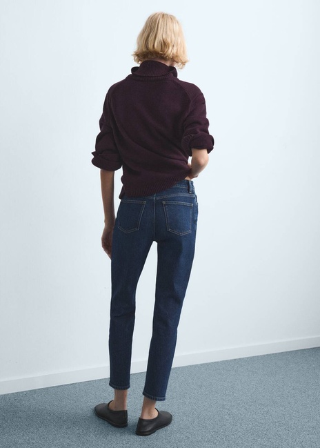 Женские синие джинсы Mango артикул 27011237 TO 2 season Фото ракурс 2 - Женские синие джинсы Mango артикул 27011237 TO 2 season