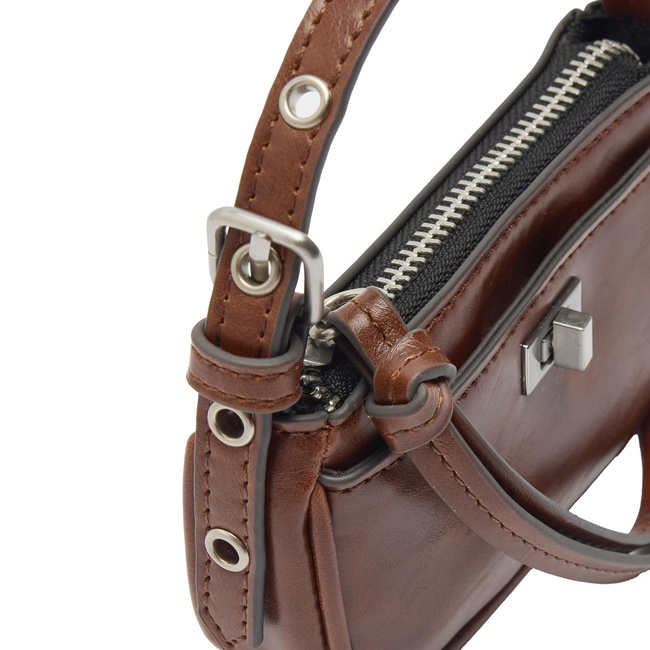 Женский коричневый брелок Parfois артикул 238574 _BN FW2025 Фото ракурс 2 - Женский коричневый брелок Parfois артикул 238574 _BN FW2025