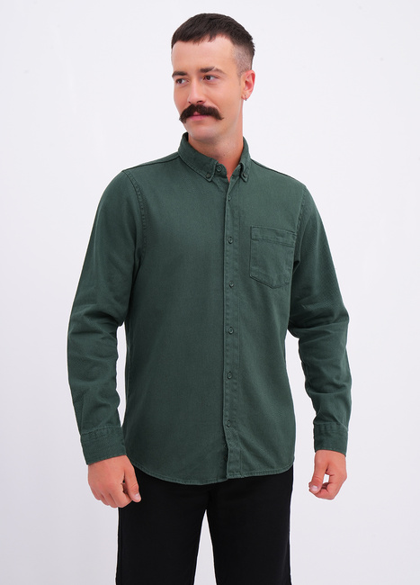 Чоловіча зелена сорочка EQUILIBRI артикул M422 005 000 Green FW2025 Фото ракурс 1 - Чоловіча зелена сорочка EQUILIBRI артикул M422 005 000 Green FW2025