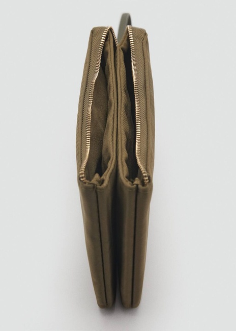 Женская хаки косметичка Mango артикул 87060427 37 8 season Фото ракурс 4 - Женская хаки косметичка Mango артикул 87060427 37 8 season