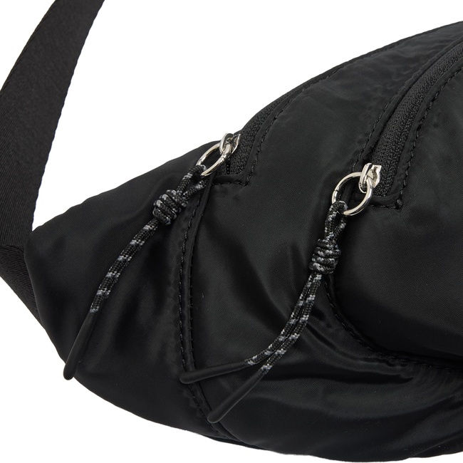 Женская черная сумка Parfois артикул 232641 _BK FW2025 Фото ракурс 3 - Женская черная сумка Parfois артикул 232641 _BK FW2025