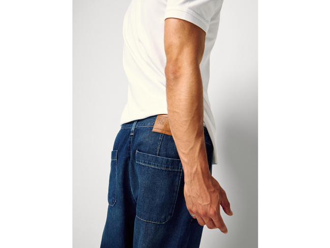 Чоловічі сині джинси Benetton артикул 40M0UF05R 901 25A Фото ракурс 4 - Чоловічі сині джинси Benetton артикул 40M0UF05R 901 25A