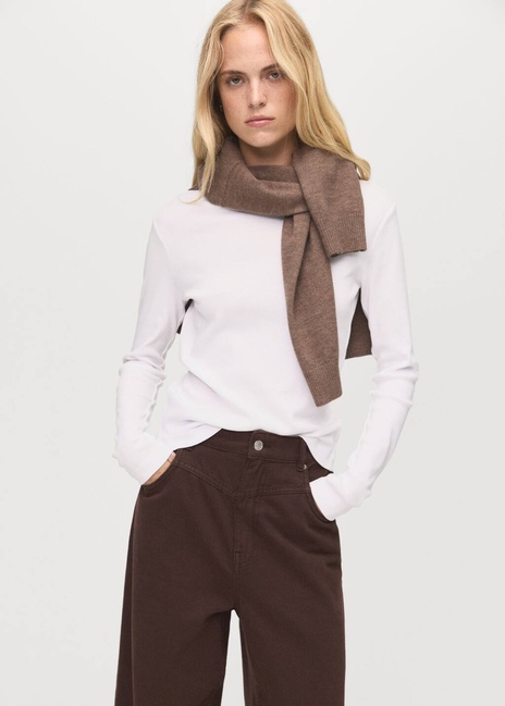 Женские коричневые джинсы Mango артикул 17015831 32 1 season Фото ракурс 4 - Женские коричневые джинсы Mango артикул 17015831 32 1 season