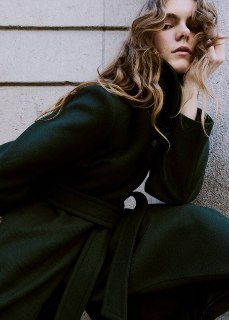 Женское зеленое пальто Mango артикул 27031301 43 2 season Фото ракурс 4 - Женское зеленое пальто Mango артикул 27031301 43 2 season