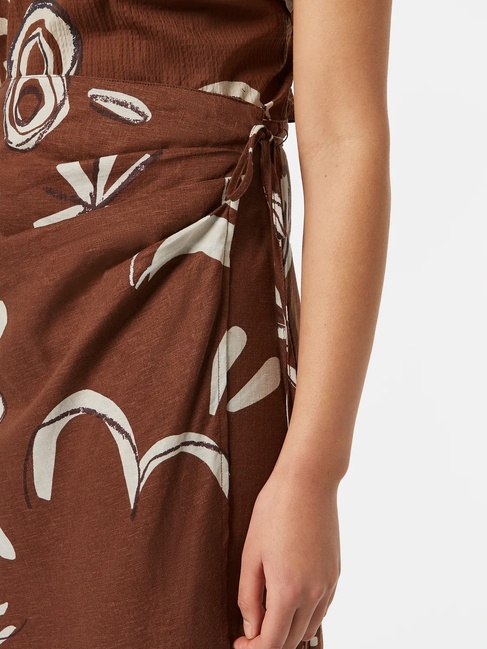 Фото ракурс 4 - Женская коричневая юбка SCOTCH & SODA артикул UFS00722M U246 SS2026