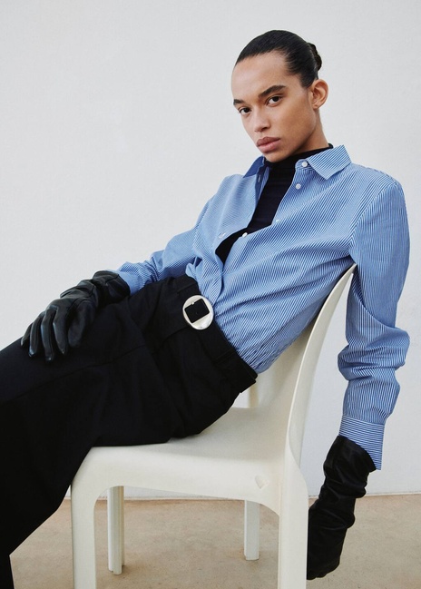 Жіноча блакитна сорочка Mango артикул 27041275 50 2 season Фото ракурс 1 - Жіноча блакитна сорочка Mango артикул 27041275 50 2 season