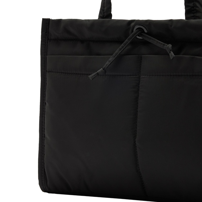 Женская черная сумка Parfois артикул 240805 _BK FW2025 Фото ракурс 3 - Женская черная сумка Parfois артикул 240805 _BK FW2025