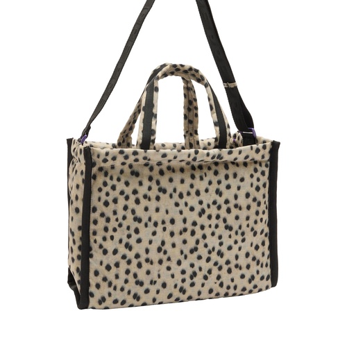 Фото ракурс 2 - Женская молочная сумка Parfois артикул 238973 _EC FW2025