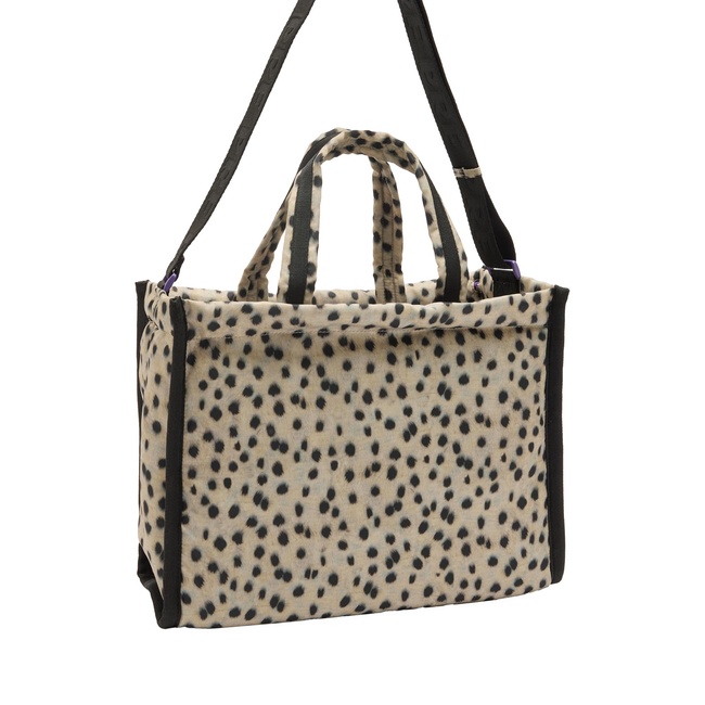 Фото ракурс 2 - Женская молочная сумка Parfois артикул 238973 _EC FW2025