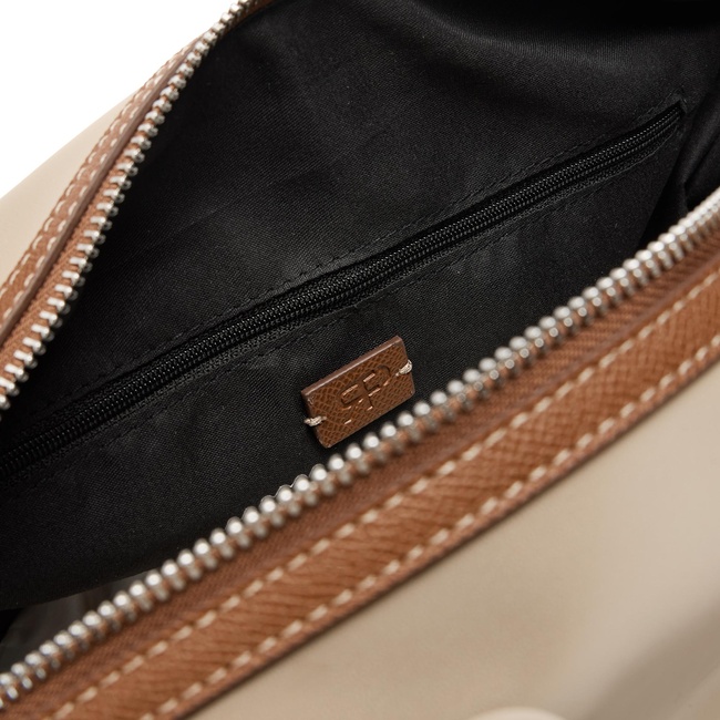 Фото ракурс 4 - Жіноча коричнева сумка Parfois артикул 241327 _CA FW2025