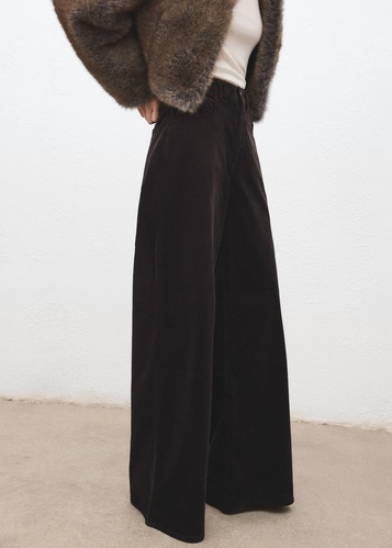 Фото ракурс 1 - Жіночі коричневі джинси Mango артикул 17057780 32 1 season