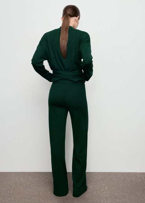 Женские зеленые брюки Mango артикул 17027792 49 1 season Фото ракурс 2 - Женские зеленые брюки Mango артикул 17027792 49 1 season