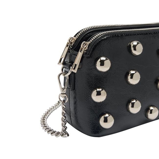 Женская черная сумка Parfois артикул 239852 _BK FW2025 Фото ракурс 3 - Женская черная сумка Parfois артикул 239852 _BK FW2025