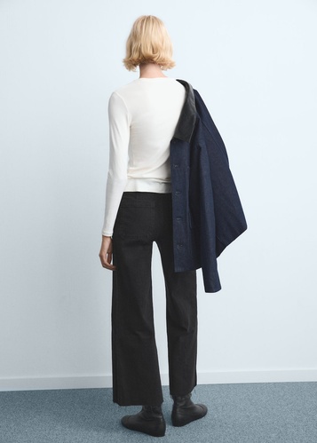 Фото ракурс 2 - Женские черные джинсы Mango артикул 27011206 TN 2 season