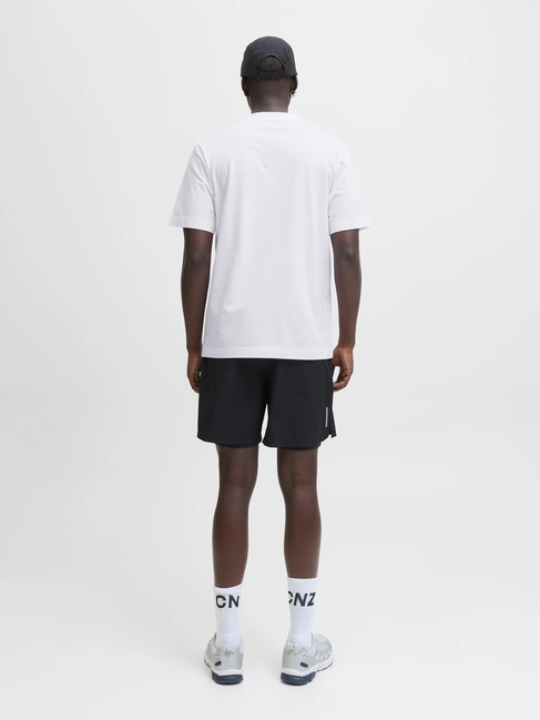 Чоловіча біла футболка Jack & Jones артикул 12286300 bright white FW2025 Фото ракурс 2 - Чоловіча біла футболка Jack & Jones артикул 12286300 bright white FW2025