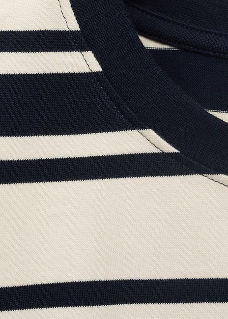 Женская молочная футболка Mango артикул 17081173 05 1 season Фото ракурс 5 - Женская молочная футболка Mango артикул 17081173 05 1 season